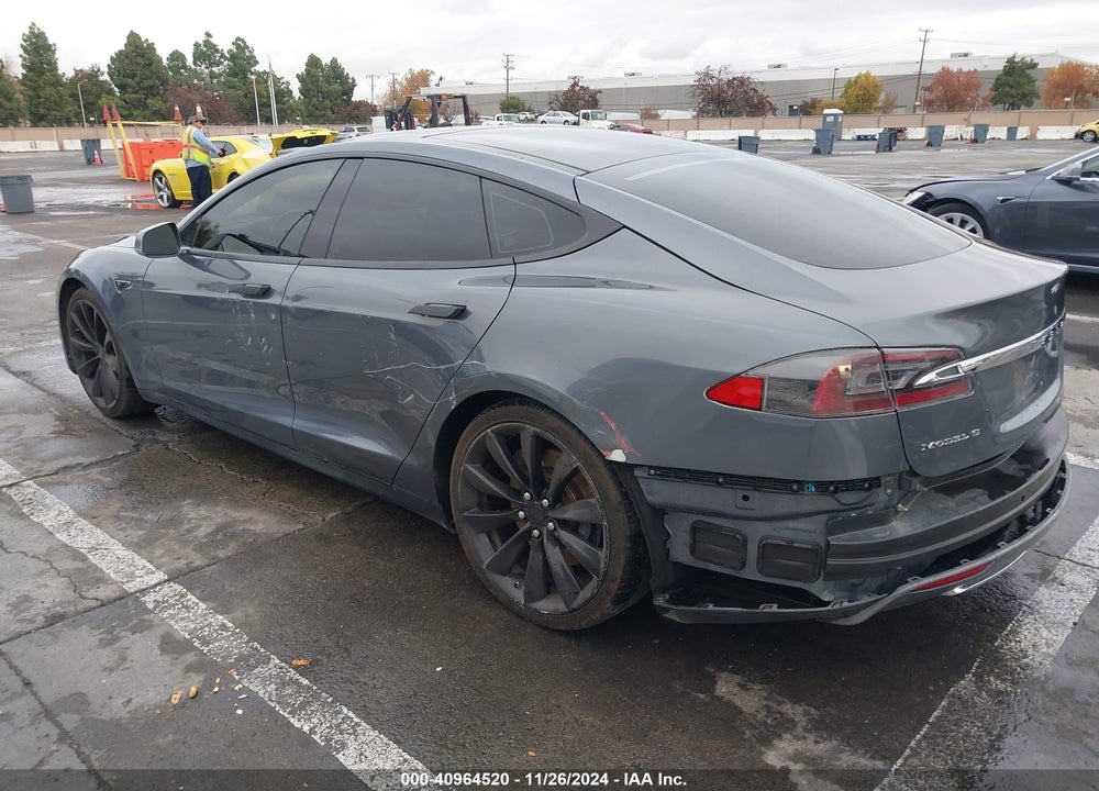 2013 TESLA MODEL S VIN: 5YJSA1AG9DFP08729