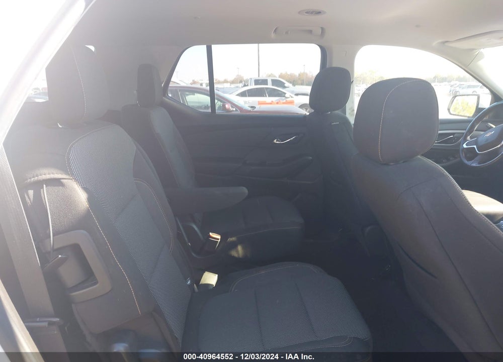 2018 CHEVROLET TRAVERSE 1LT VIN: 1GNERGKW4JJ238958
