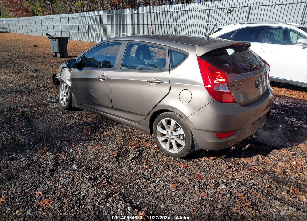 2013 HYUNDAI ACCENT VIN: KMHCU5AEXDU102411