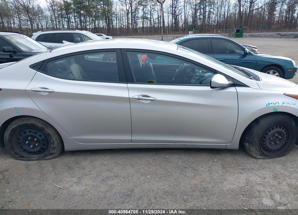 2016 HYUNDAI ELANTRA SE VIN: 5NPDH4AE7GH680570