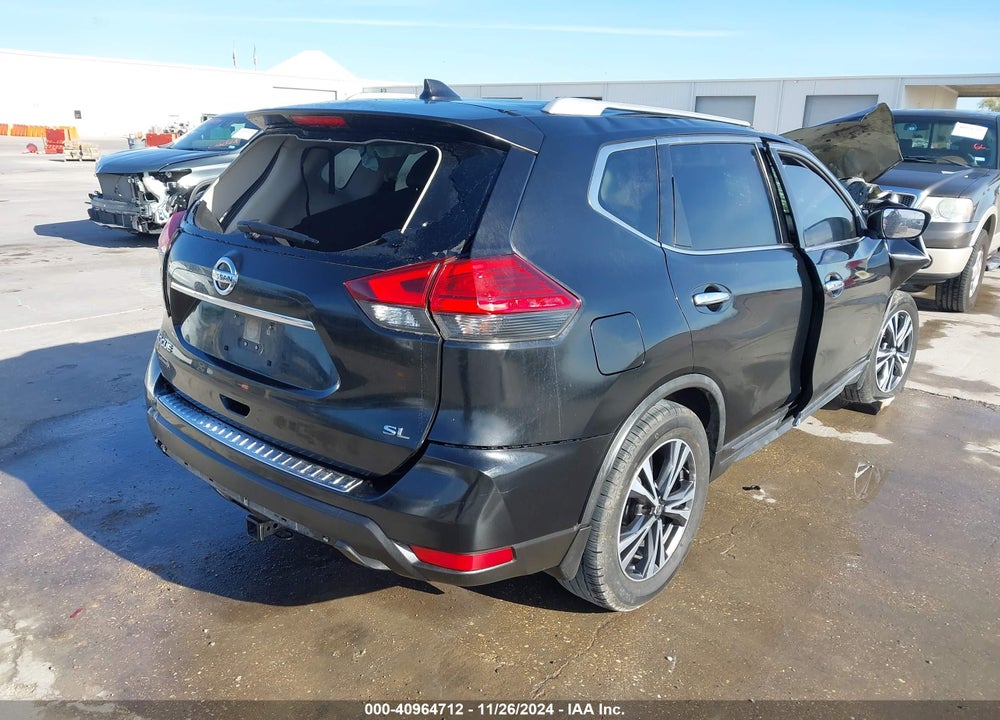 2017 NISSAN ROGUE SL VIN: JN8AT2MT9HW406674