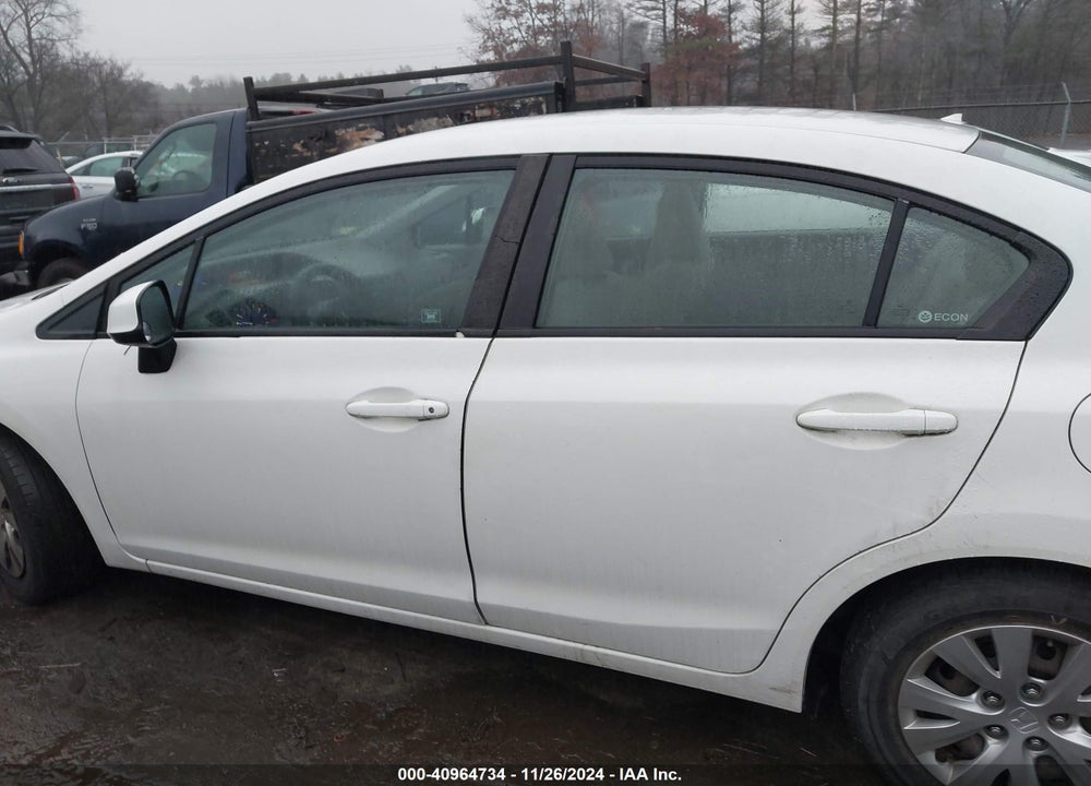 2012 HONDA CIVIC LX VIN: 2HGFB2F52CH558274