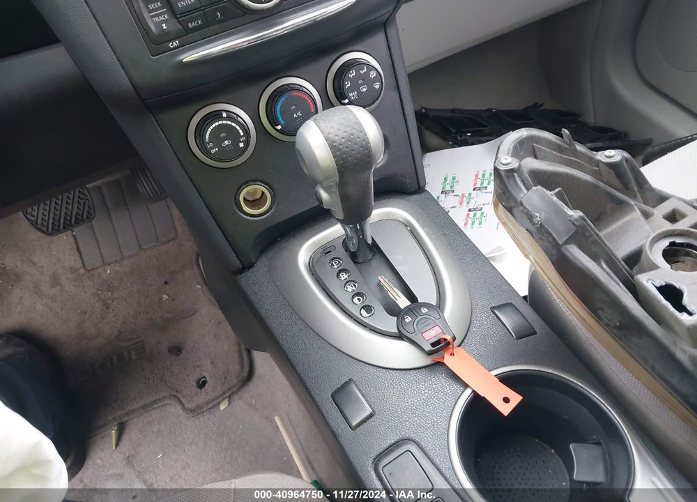 2013 NISSAN ROGUE S VIN: JN8AS5MT3DW003255