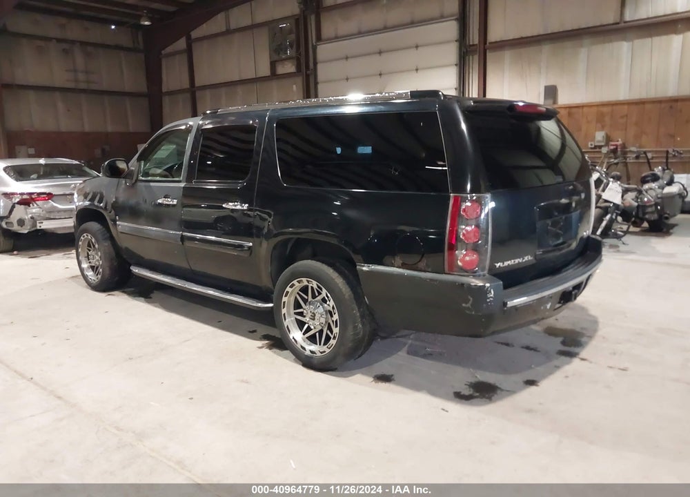 2007 GMC YUKON XL 1500 DENALI VIN: 1GKFK66827J248473
