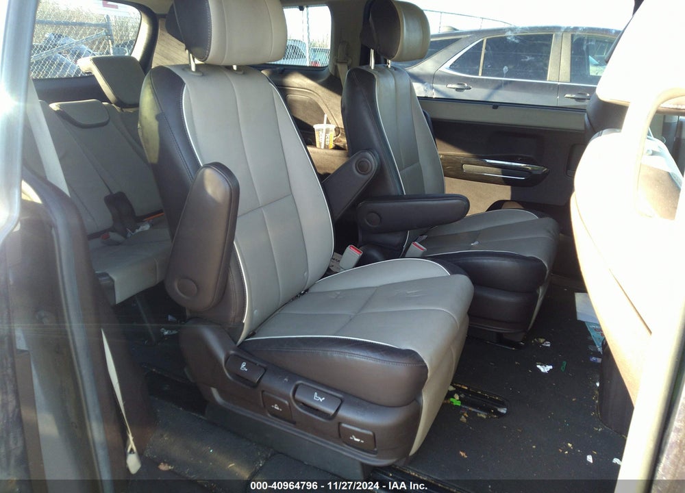 2018 KIA SEDONA SX LIMITED VIN: KNDME5C19J6363951