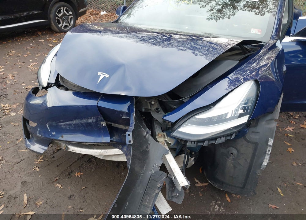 2018 TESLA MODEL 3 VIN: 5YJ3E1EA1JF102500