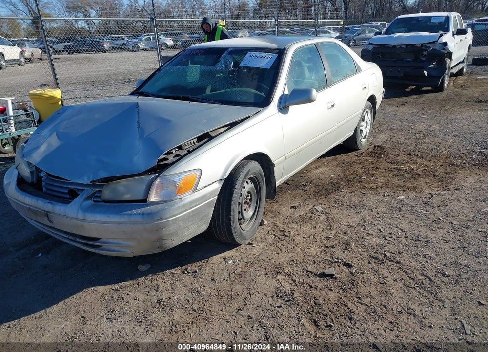 2000 TOYOTA CAMRY LE VIN: 4T1BG22K7YU644707
