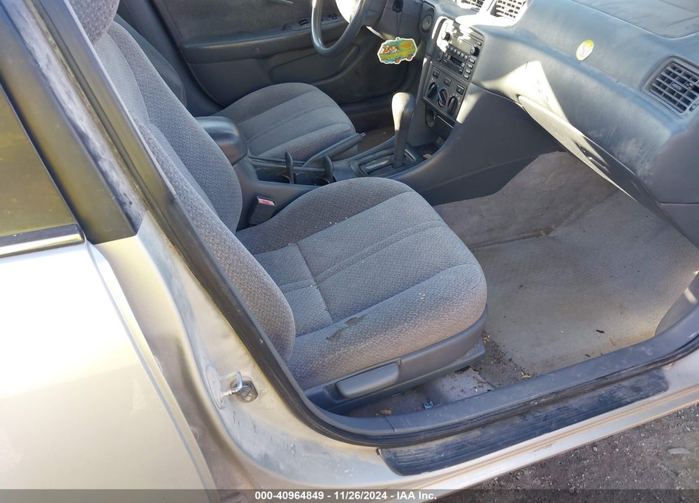 2000 TOYOTA CAMRY LE VIN: 4T1BG22K7YU644707
