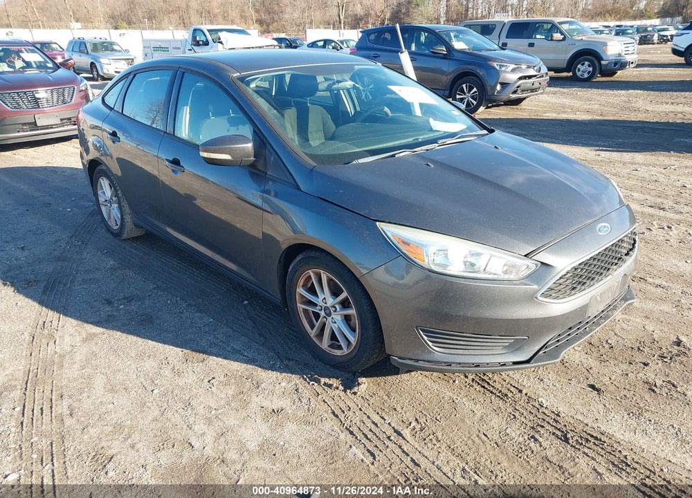 2015 FORD FOCUS SE VIN: 1FADP3F24FL243816