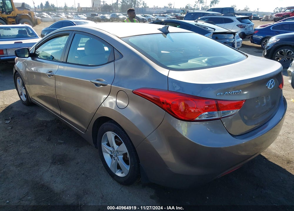 2013 HYUNDAI ELANTRA GLS VIN: 5NPDH4AEXDH423897