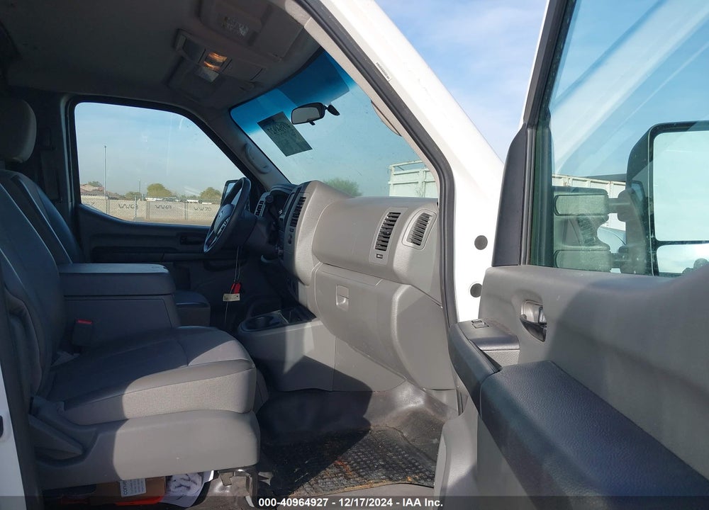 2020 NISSAN NV CARGO NV2500 HD SV STANDARD ROOF V8 VIN: 1N6AF0KY1LN804463