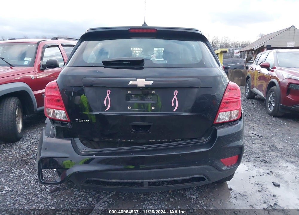 2018 CHEVROLET TRAX LS VIN: 3GNCJKSB8JL263773