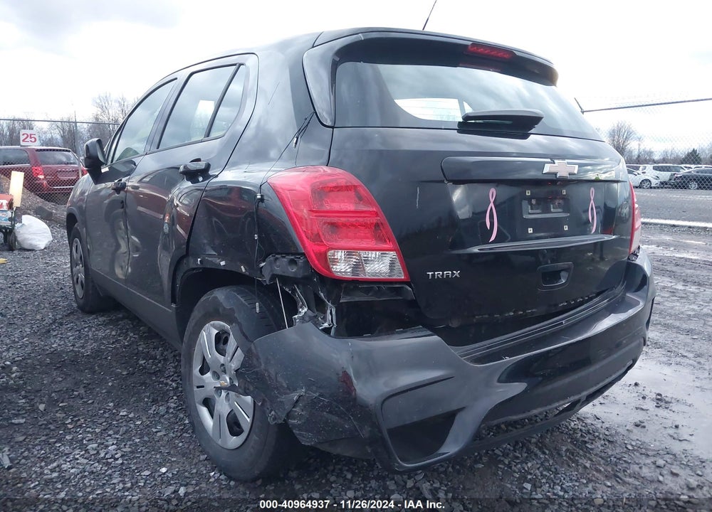 2018 CHEVROLET TRAX LS VIN: 3GNCJKSB8JL263773