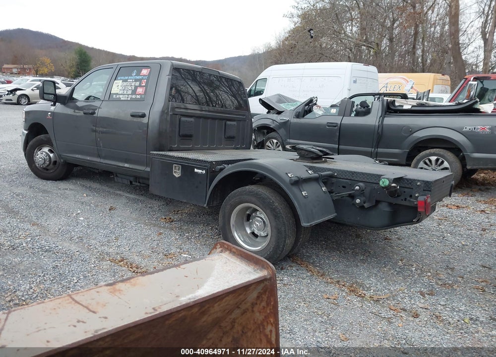2023 RAM 3500 CHASSIS TRADESMAN/SLT/LAIE/LIMITED VIN: 3C7WRTCL4PG586282
