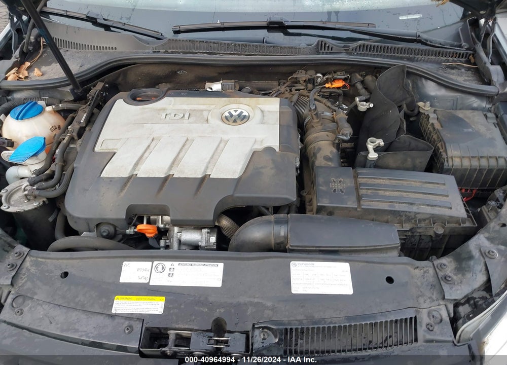 2013 VOLKSWAGEN GOLF VIN: WVWDM7AJ6DW059420