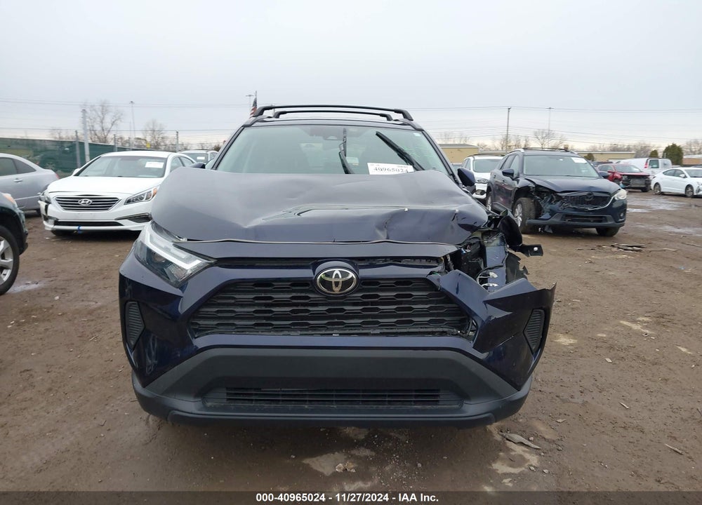 2022 TOYOTA RAV4 XLE VIN: 2T3W1RFV2NW221066