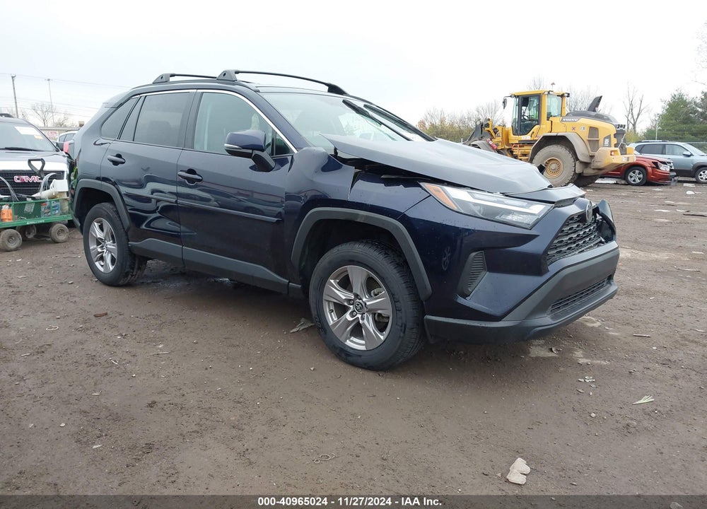 2022 TOYOTA RAV4 XLE VIN: 2T3W1RFV2NW221066