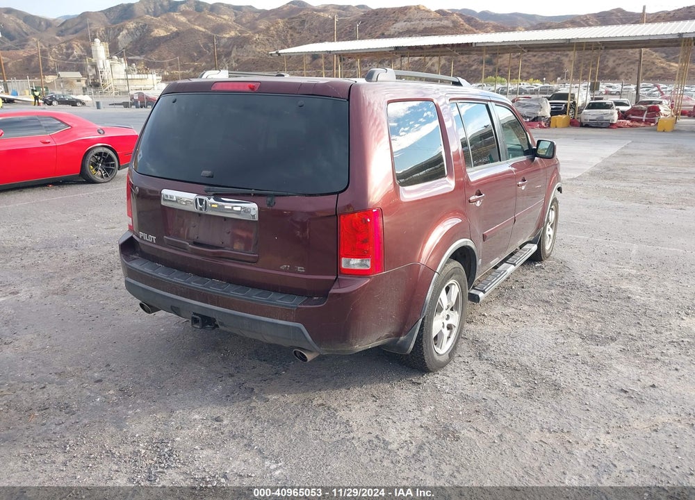 2011 HONDA PILOT EX-L VIN: 5FNYF4H52BB037290