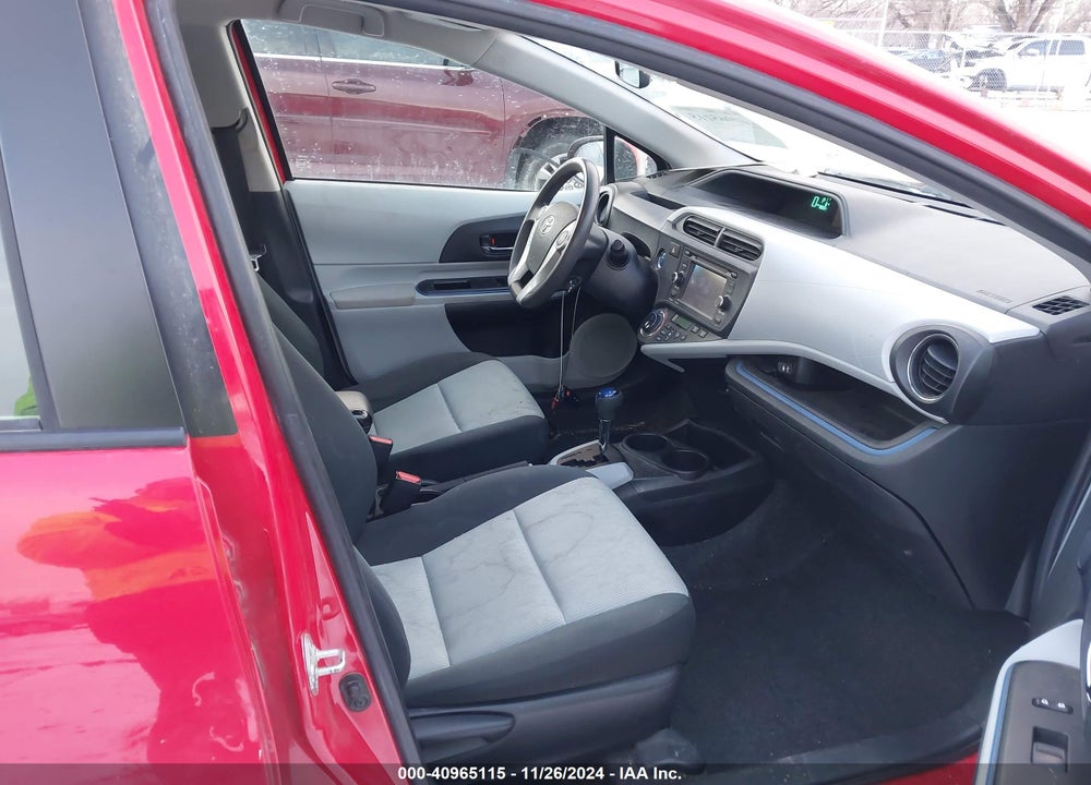 2012 TOYOTA PRIUS C THREE VIN: JTDKDTB35C1506086
