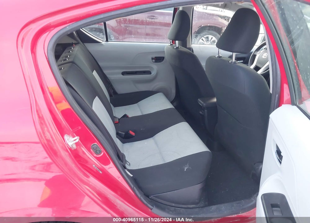 2012 TOYOTA PRIUS C THREE VIN: JTDKDTB35C1506086