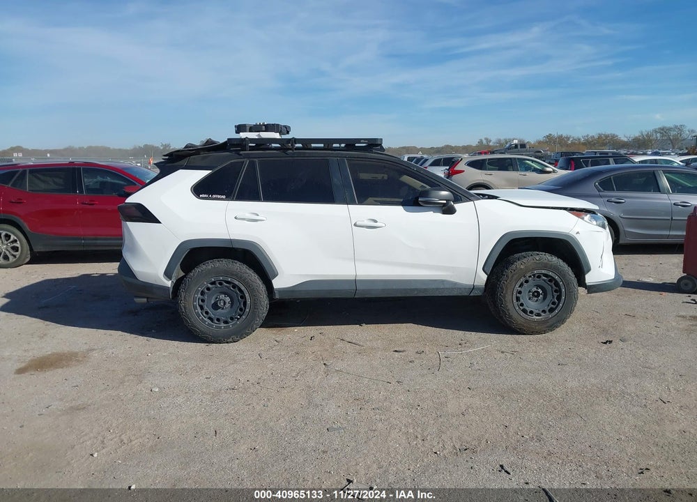 2019 TOYOTA RAV4 XLE VIN: 2T3P1RFV1KC052496