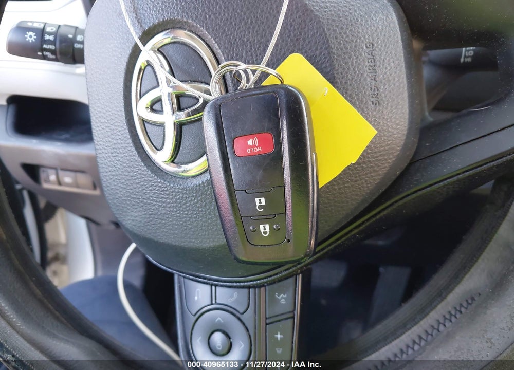 2019 TOYOTA RAV4 XLE VIN: 2T3P1RFV1KC052496