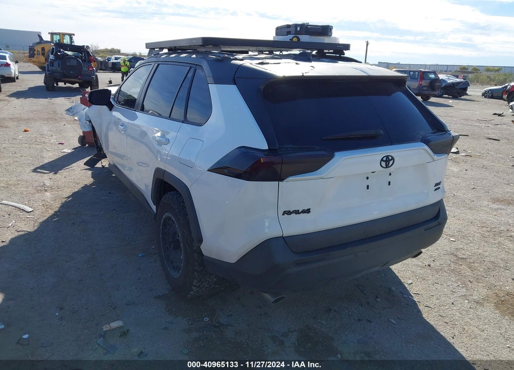 2019 TOYOTA RAV4 XLE VIN: 2T3P1RFV1KC052496