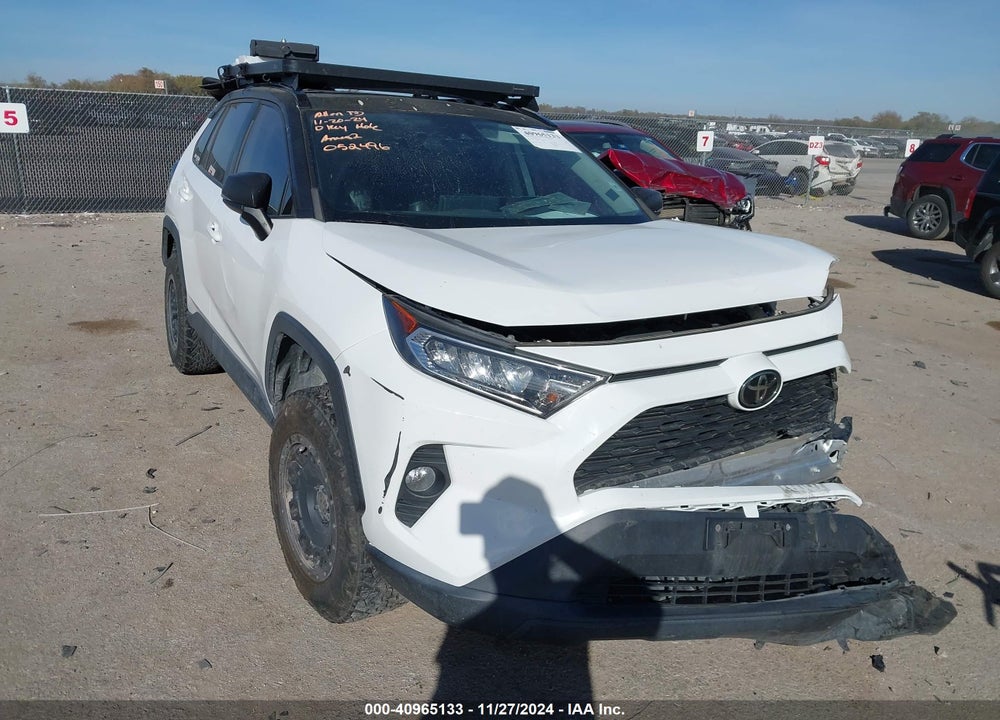 2019 TOYOTA RAV4 XLE VIN: 2T3P1RFV1KC052496