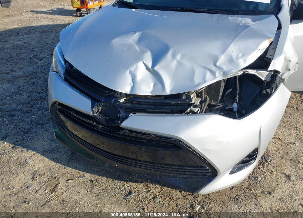 2018 TOYOTA COROLLA LE VIN: 5YFBURHE8JP848247