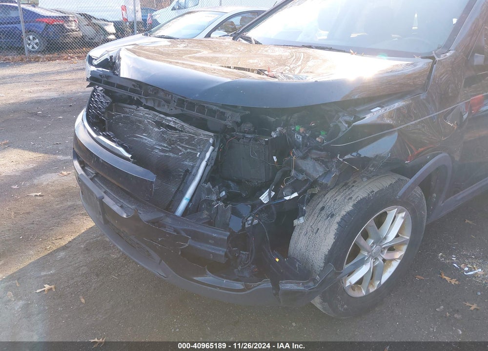 2014 KIA SORENTO LX VIN: 5XYKT4A67EG482624