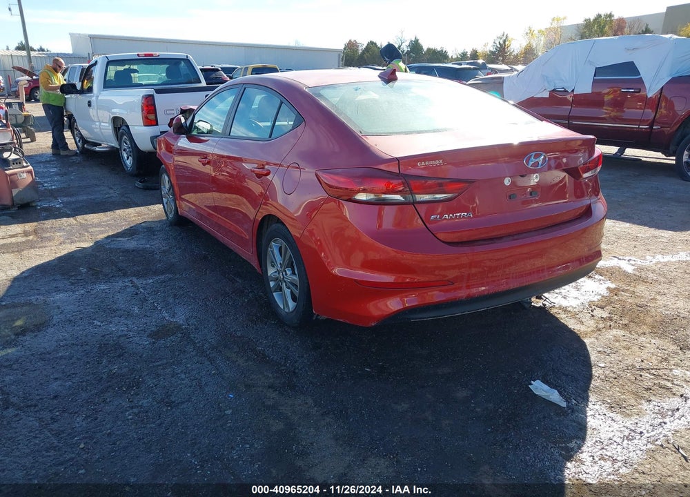 2018 HYUNDAI ELANTRA VIN: 5NPD84LF0JH389969