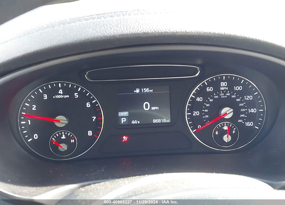 2019 KIA SORENTO VIN: 5XYPG4A37KG548813
