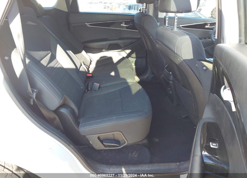 2019 KIA SORENTO VIN: 5XYPG4A37KG548813