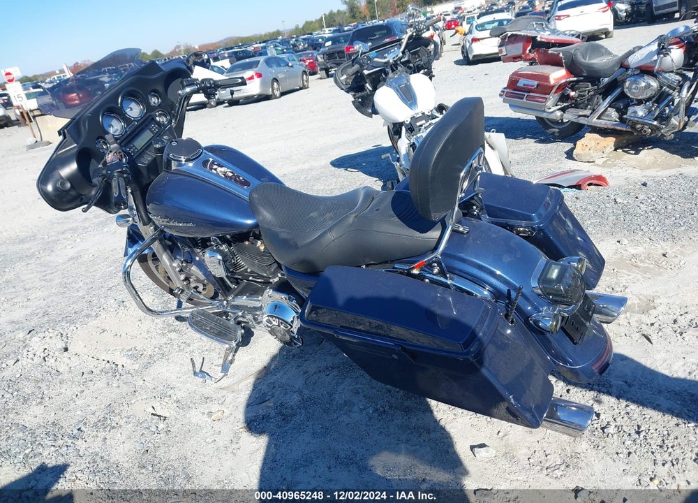 2009 HARLEY-DAVIDSON FLHX VIN: 1HD1KB4109Y671744