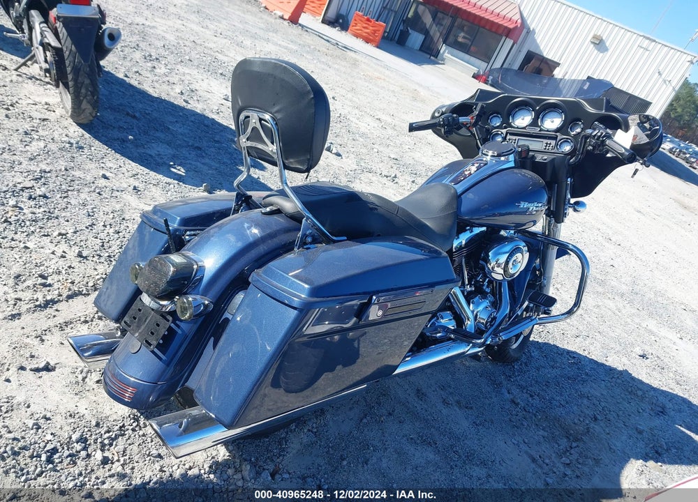 2009 HARLEY-DAVIDSON FLHX VIN: 1HD1KB4109Y671744