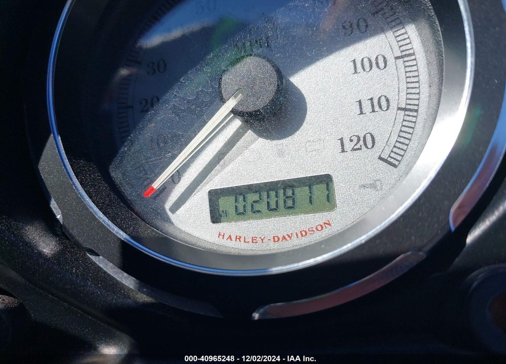 2009 HARLEY-DAVIDSON FLHX VIN: 1HD1KB4109Y671744
