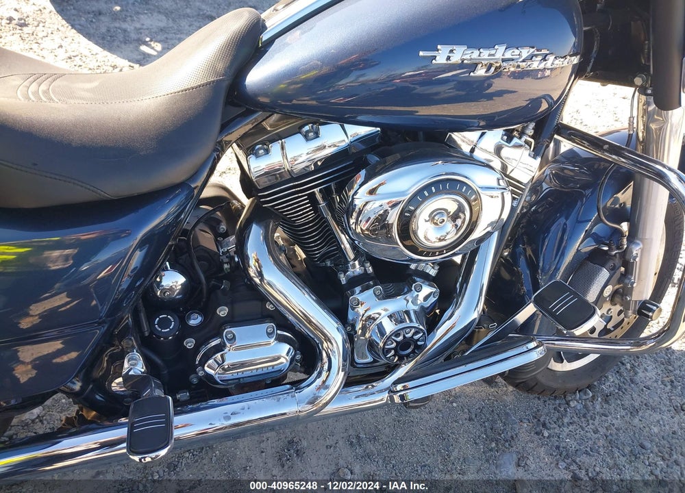 2009 HARLEY-DAVIDSON FLHX VIN: 1HD1KB4109Y671744