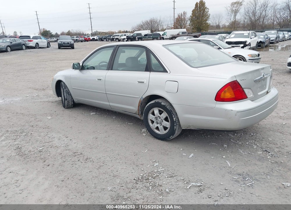 2001 TOYOTA AVALON XL VIN: 4T1BF28B21U138637
