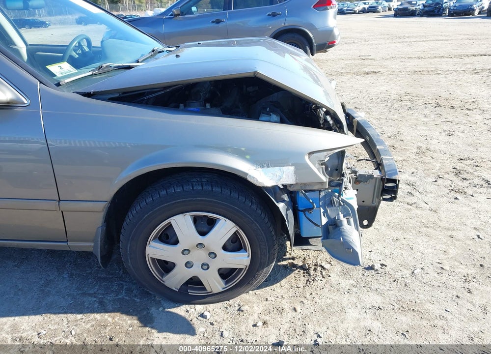 2001 TOYOTA CAMRY LE VIN: 4T1BG22K41U080696