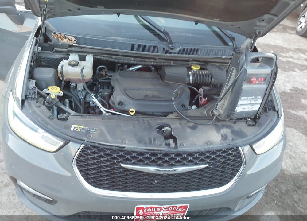 2021 CHRYSLER PACIFICA TOURING L VIN: 2C4RC1BG8MR585176