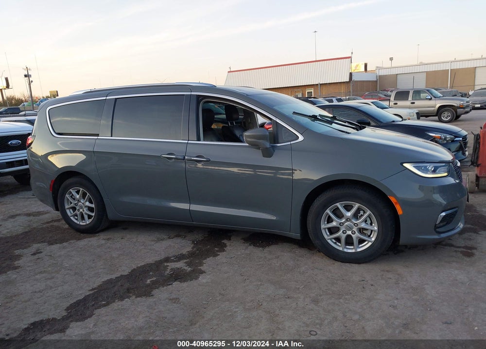2021 CHRYSLER PACIFICA TOURING L VIN: 2C4RC1BG8MR585176