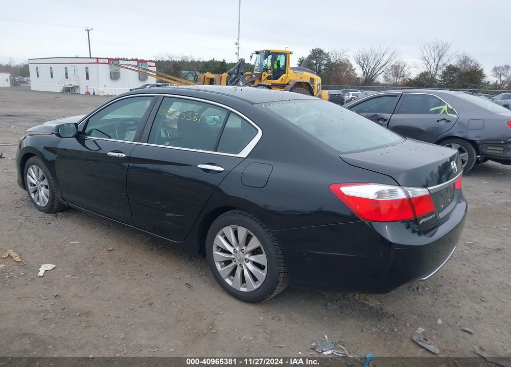 2015 HONDA ACCORD EX VIN: 1HGCR2F70FA239121