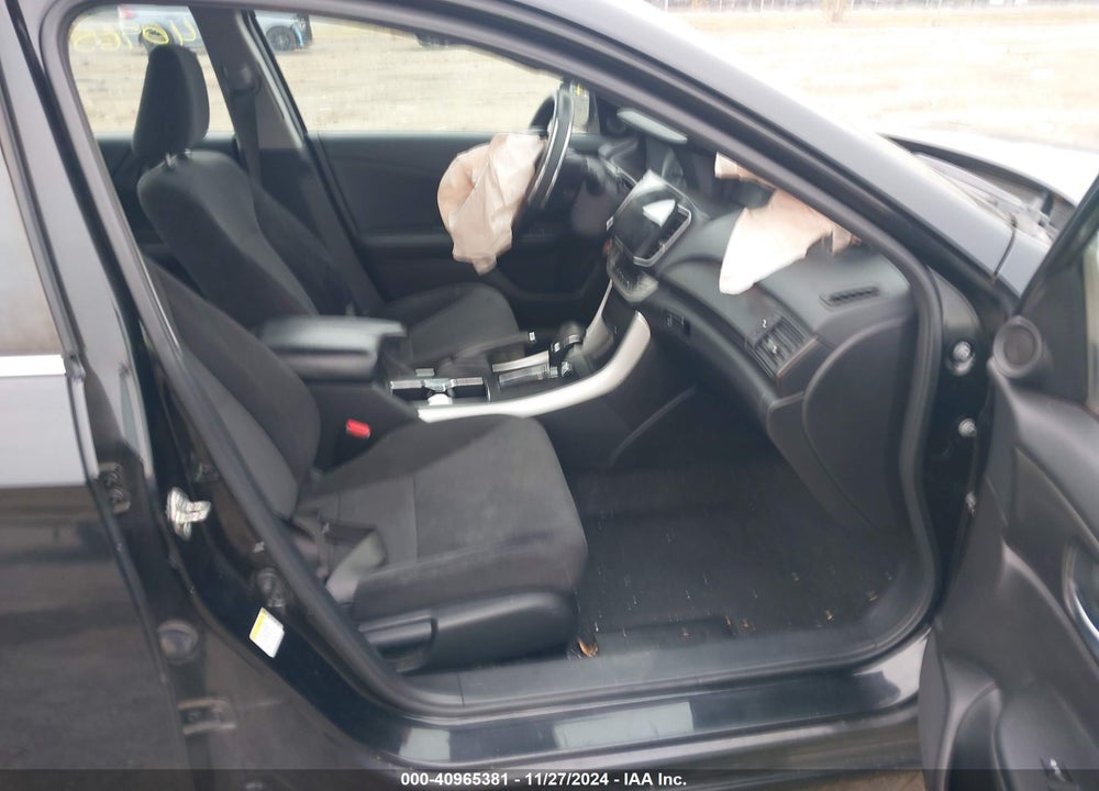 2015 HONDA ACCORD EX VIN: 1HGCR2F70FA239121