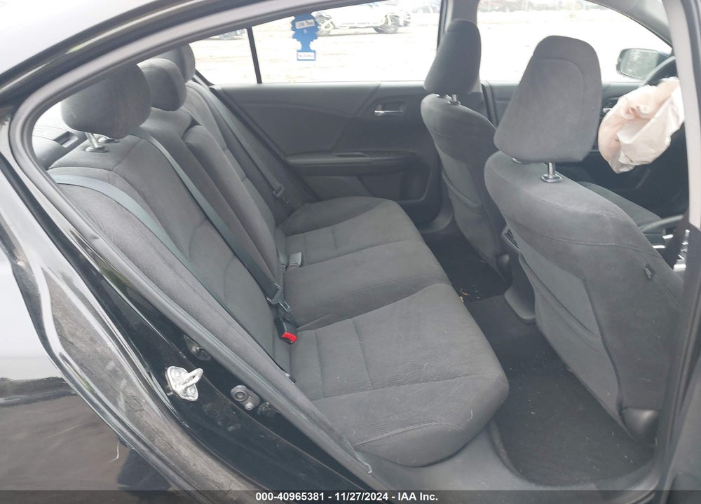 2015 HONDA ACCORD EX VIN: 1HGCR2F70FA239121