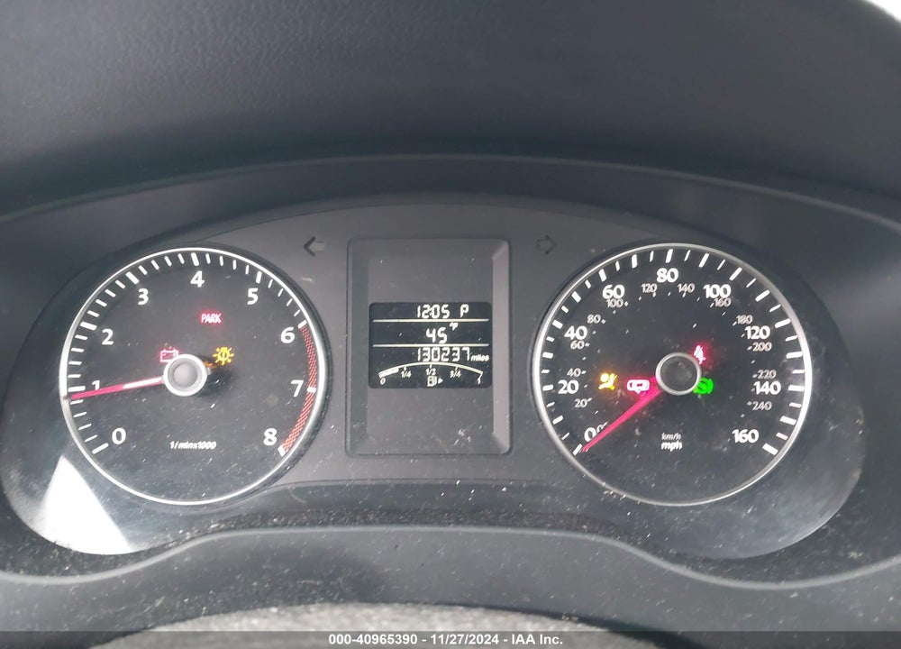 2013 VOLKSWAGEN JETTA 2.5L SE VIN: 3VWDP7AJ8DM438813