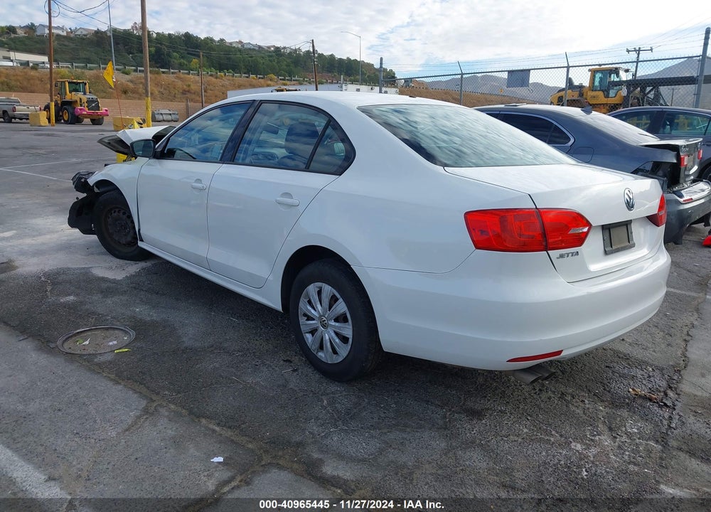 2013 VOLKSWAGEN JETTA VIN: 3VW2K7AJ8DM293245