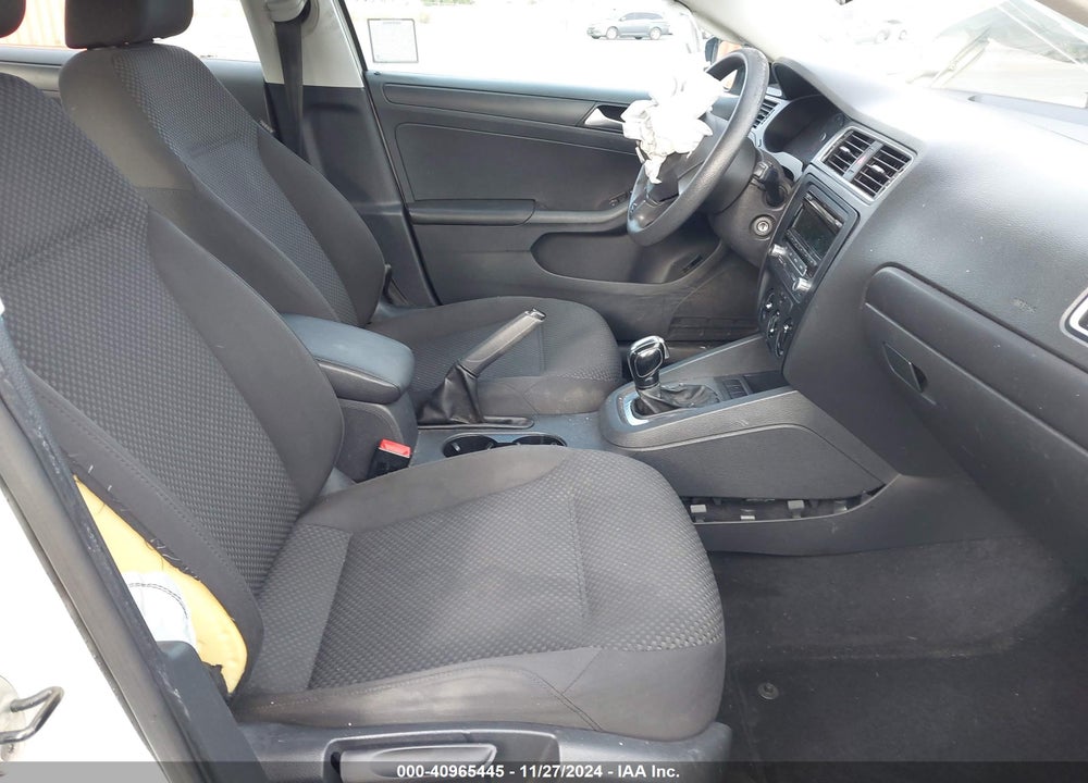 2013 VOLKSWAGEN JETTA VIN: 3VW2K7AJ8DM293245