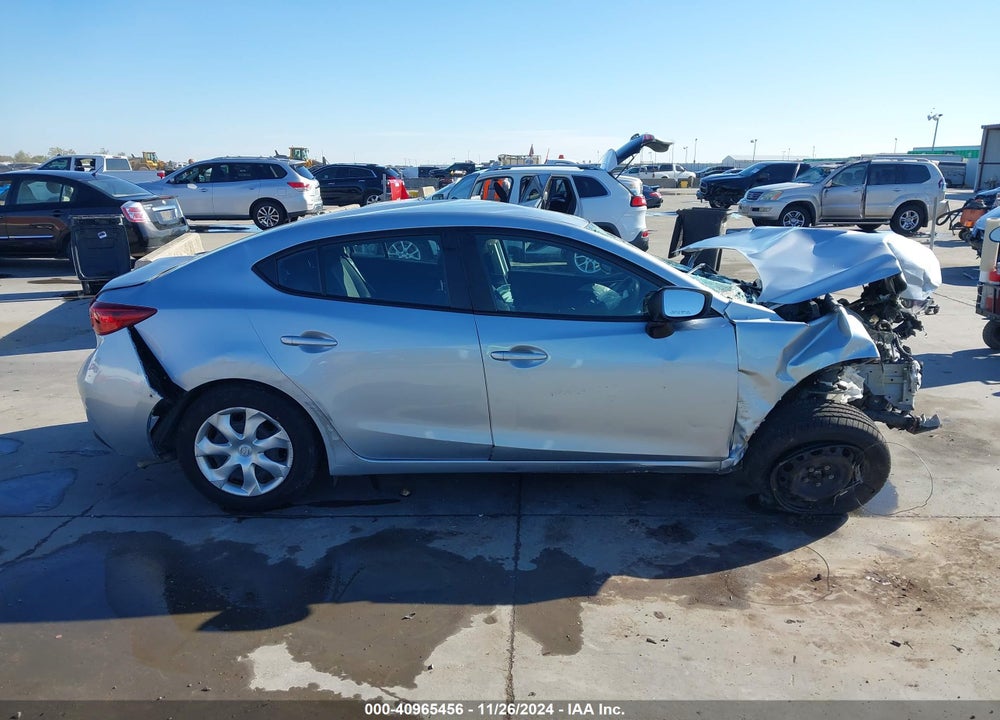2018 MAZDA 3 SPORT VIN: 3MZBN1U76JM167899