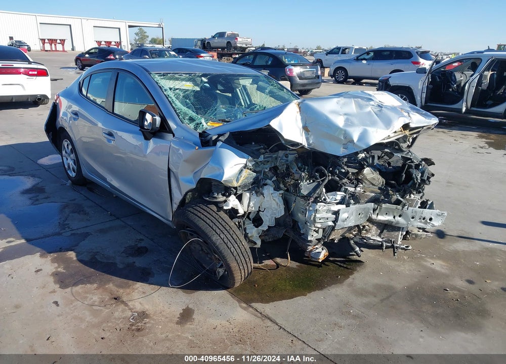 2018 MAZDA 3 SPORT VIN: 3MZBN1U76JM167899