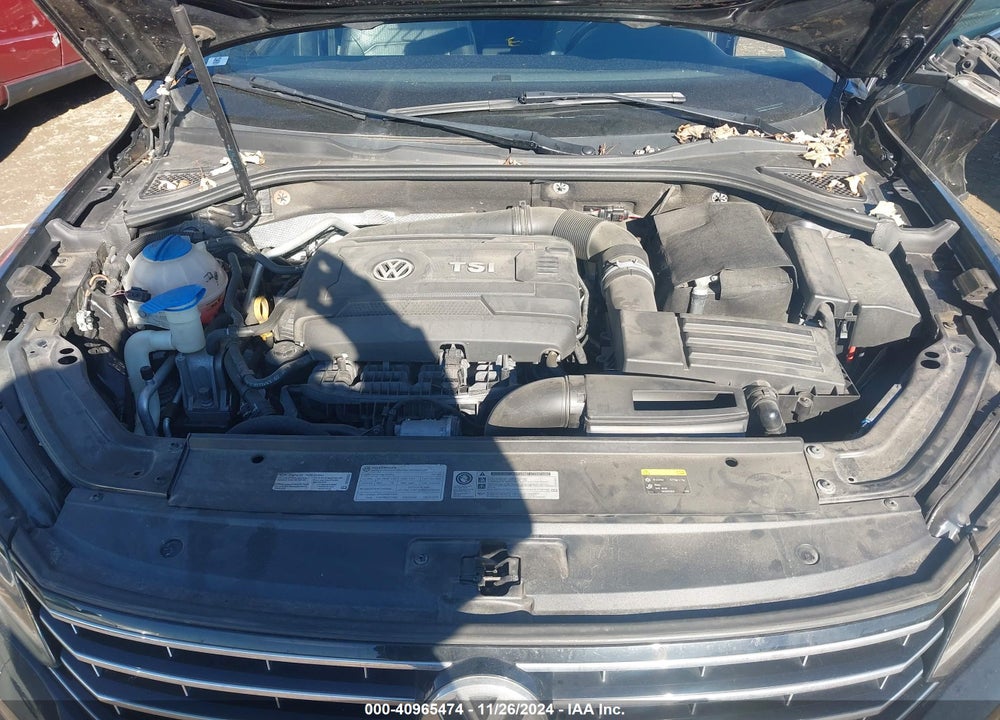 2017 VOLKSWAGEN PASSAT VIN: 1VWBT7A3XHC030308